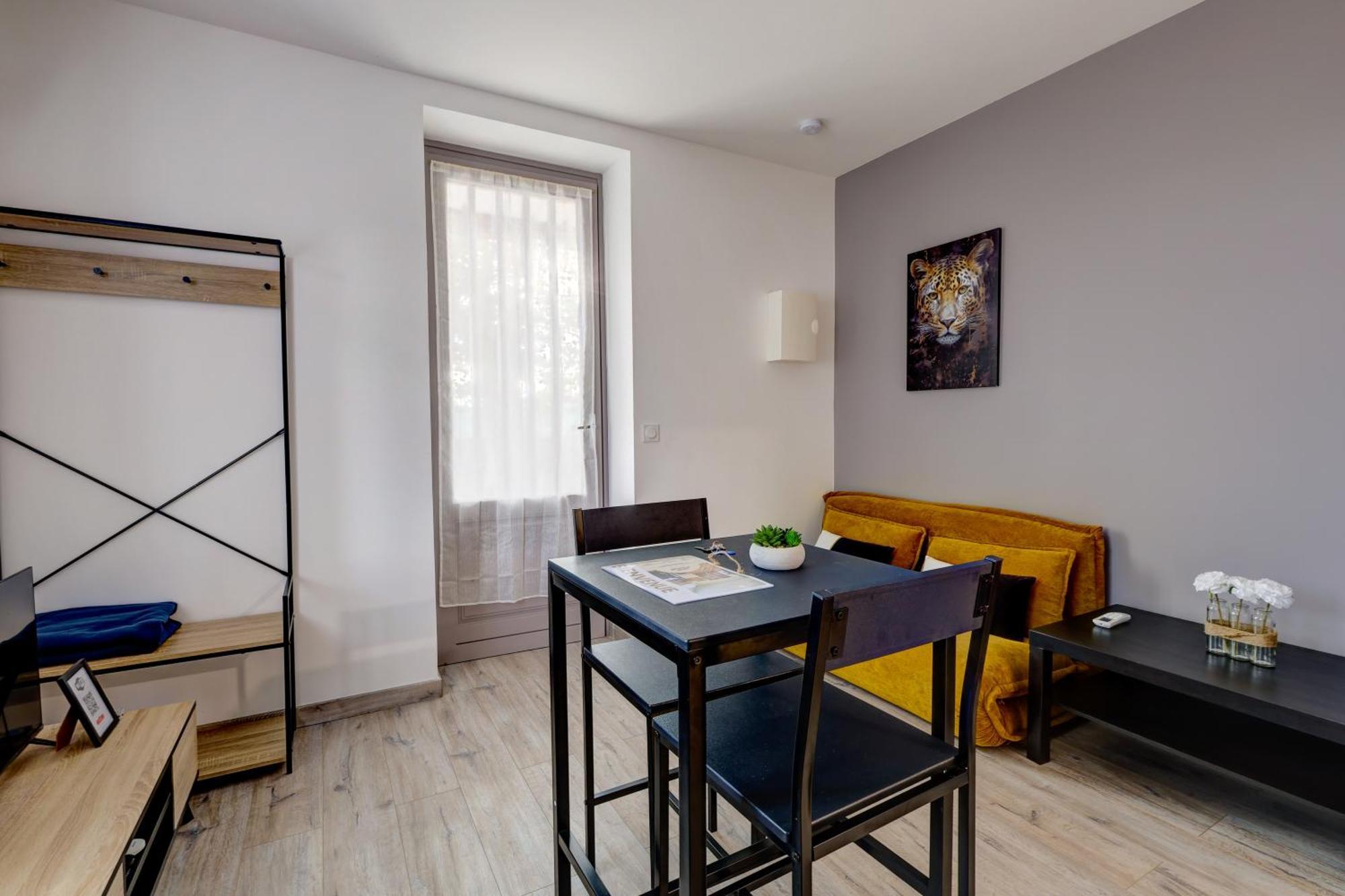 Le Westy 2 Daire Hieres-Sur-Amby Dış mekan fotoğraf