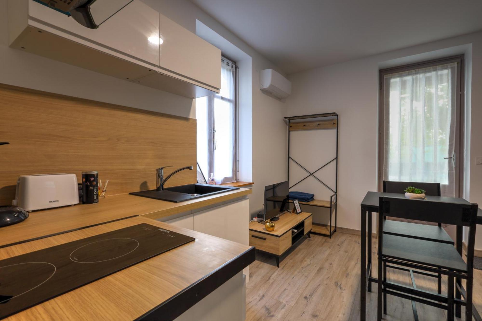 Le Westy 2 Daire Hieres-Sur-Amby Dış mekan fotoğraf